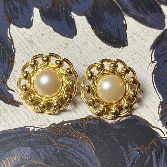 Vintage 90s Large Woven Gold Tone Faux Pearl Cabochon Earrings - Picture 1 of 4